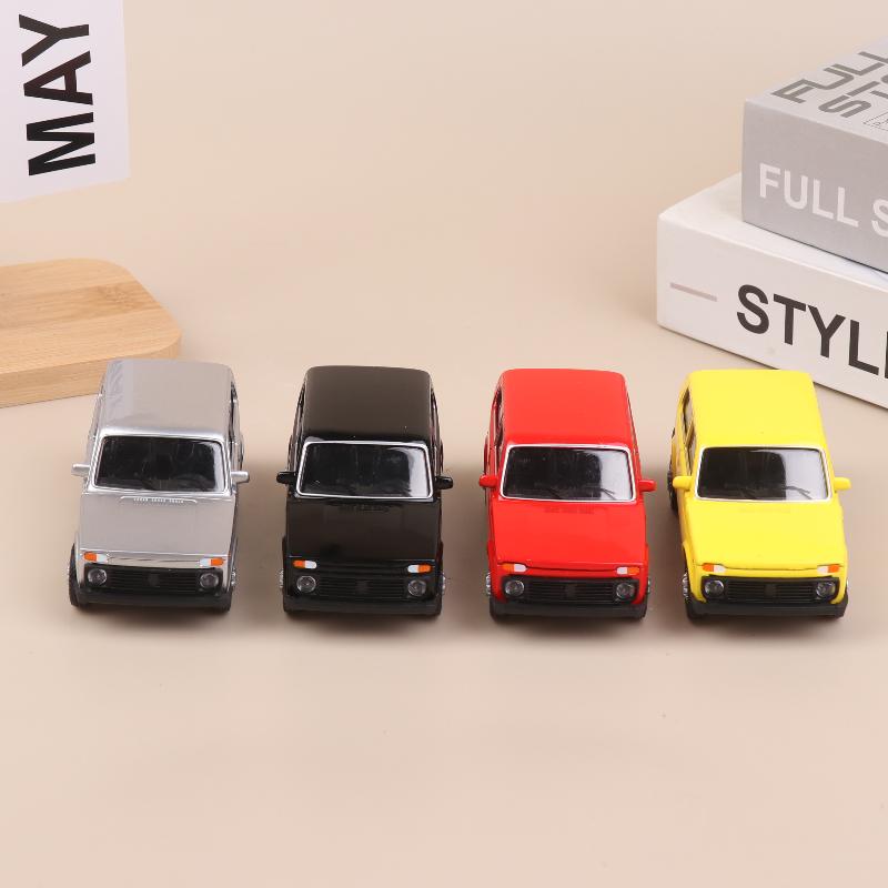 1/43 Scale Simulation Alloy Car Model Retro Diecast Metal Toy Car Ornaments Desktop Decoration Collect Hobby Gifts