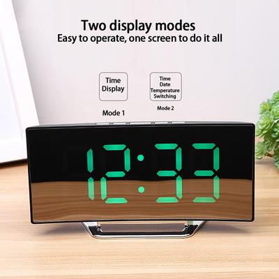 LED-Digitaluhr mit gebogenem Bildschirmspiegel, kreativer digitaler Wecker mit großem Display, Nachttischuhr mit Stromversorgung über USB-Aufladung