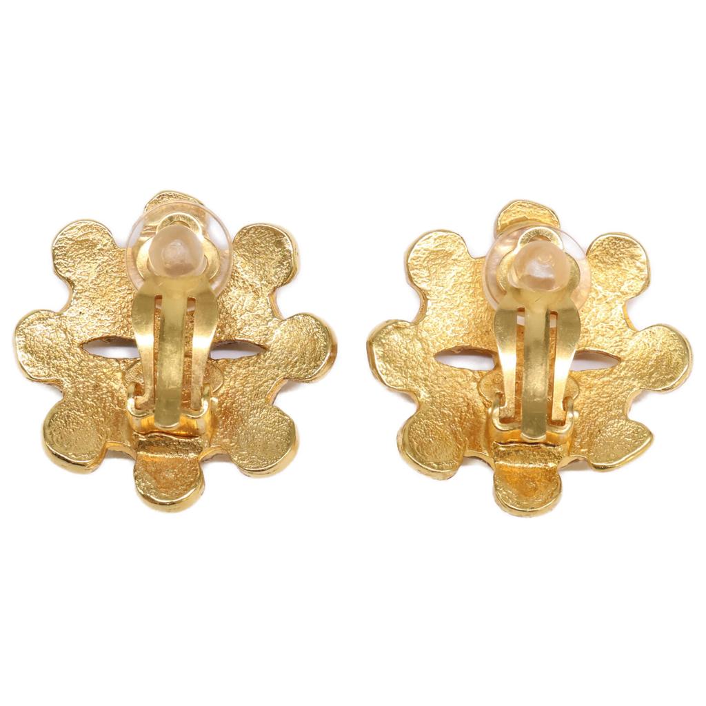 CHANEL Good condition 94P Gears CC Logos Earring goldUsed