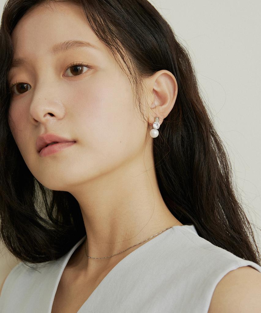 Adaul Cubic Stone Pearl Earring - Silver