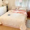 Summer Quilt Dorm Single Machine Washable Summer Cool Thin Blanket Air-Conditioning Embroidered
