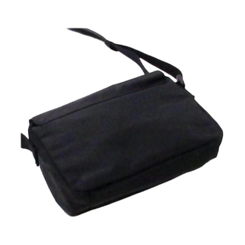 Calvin Klein Brand logo decorative snap closure, polyurethane crossbody bag, unisex couple style, black