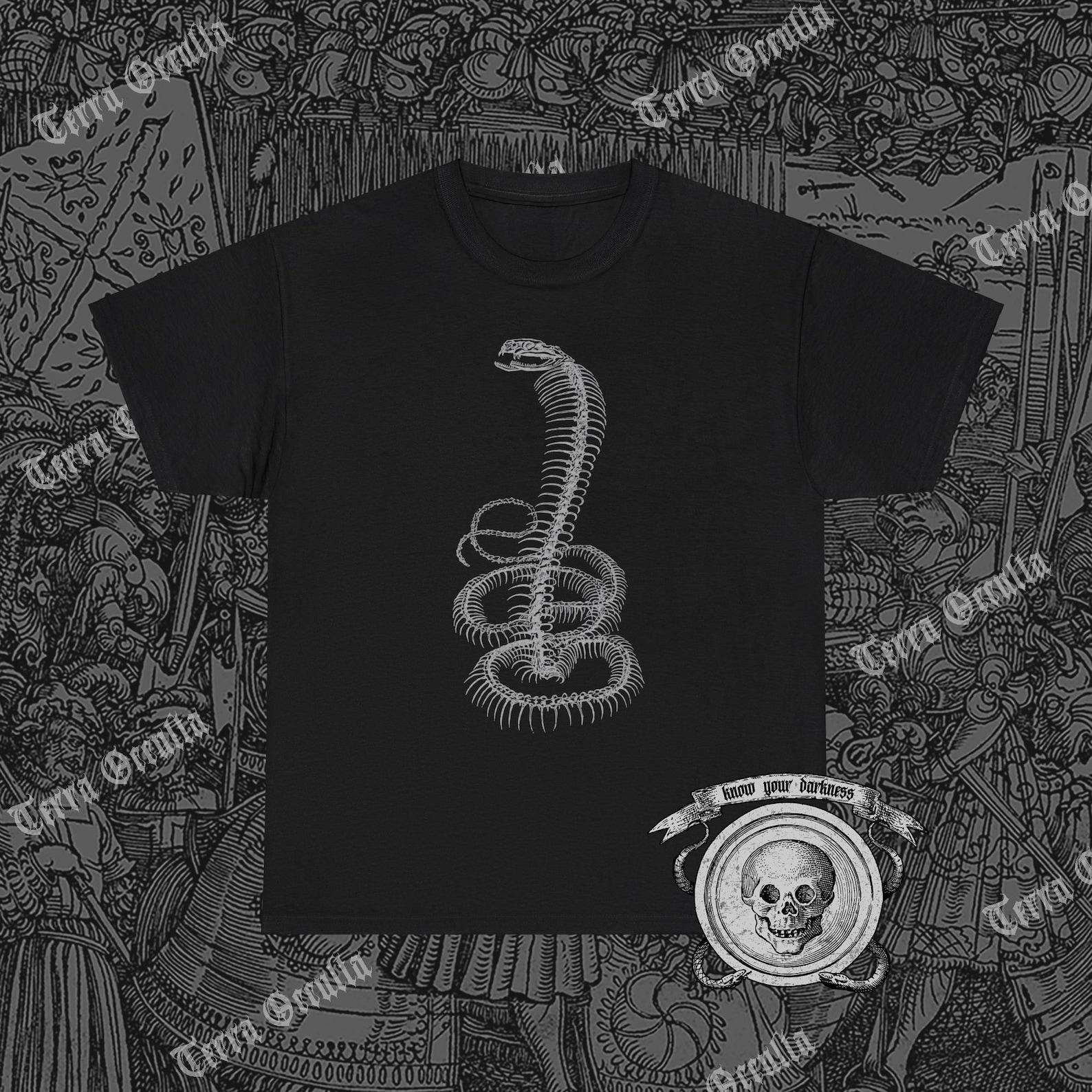 King Cobra Skeleton Shirt, Snake Skeleton, Serpent, Reptile, Vulture Culture M