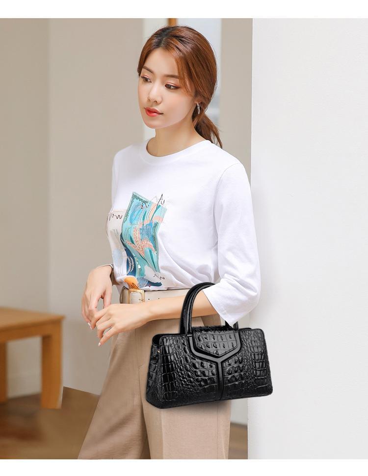 Crocodile Pattern Women's Shoulder Tote - European & American Retro Fashion with Zipper, Large Capacity