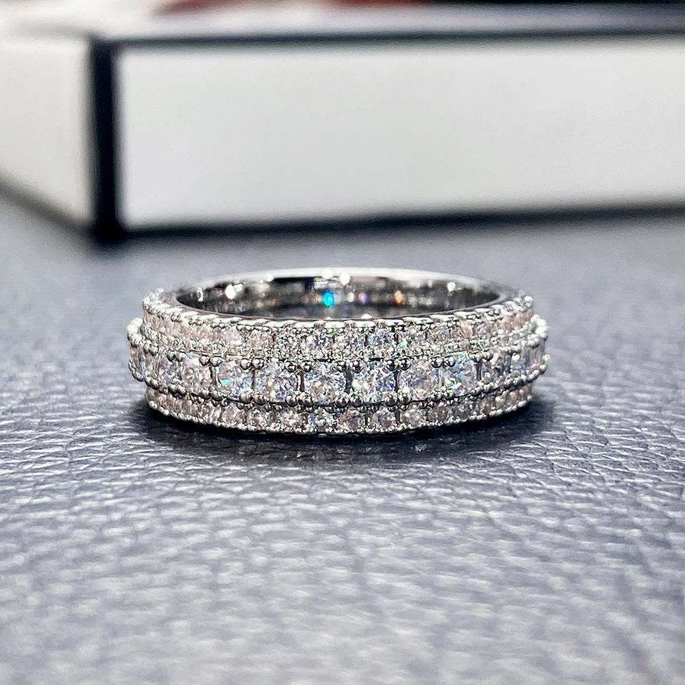 Exaggerated Luxury Unisex Ring, Copper-Plated Platinum-Plated Zircon Jewelry.