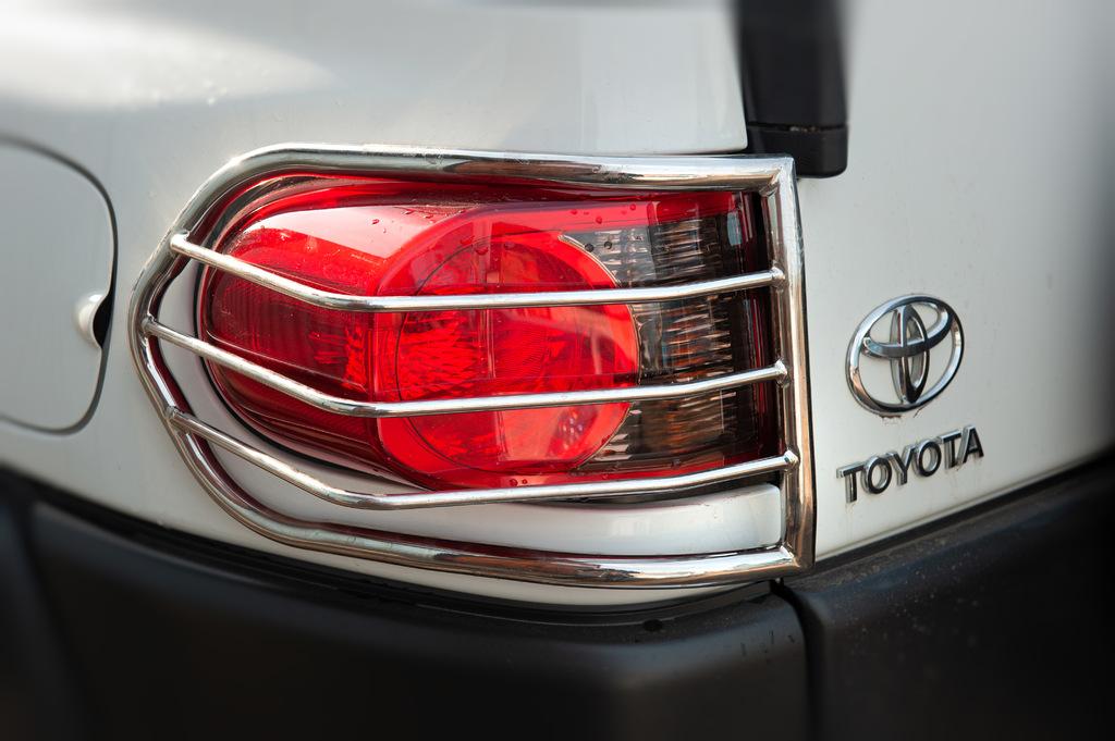 

Rear light protection (stainless steel, 2 pcs) for Toyota FJ Cruiser