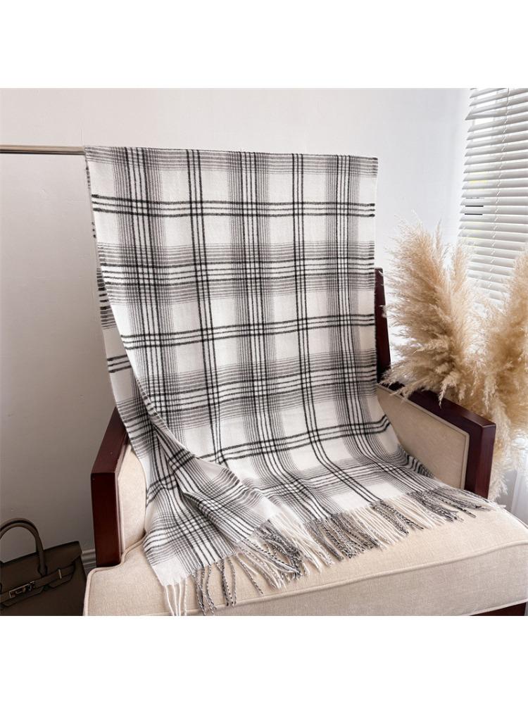 Women'S Vintage Plaid Scarf - Geometric Pattern, Warm & Stylish Winter Accessory, Versatile for Casual or Formal Outfits Perfect for Fall and Winter