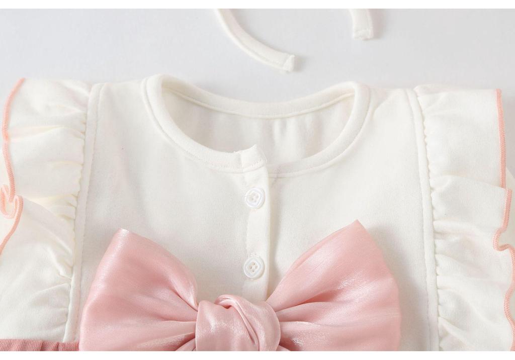 Newborn Baby Girl Autumn Romper - Princess Climbing Onesie for Spring or Fall.