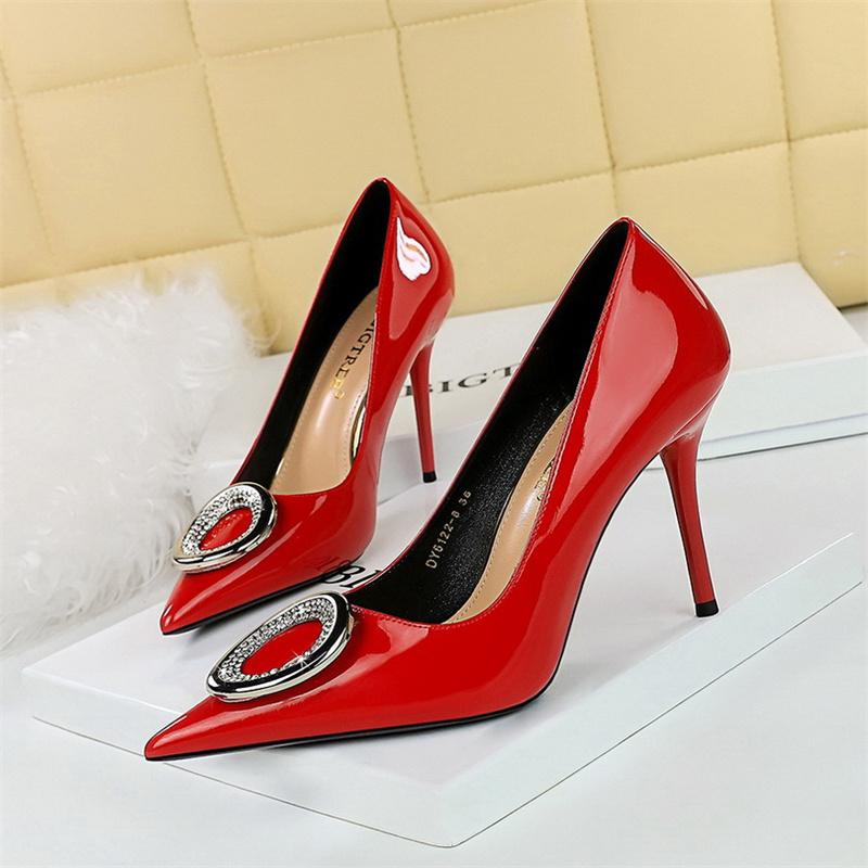 Fashion Red Women Pumps Metal Buckle Rhinestone High Heels Stilettos Luxury Patent Leather Shallow Mouth Pointed Toe Single Shoes