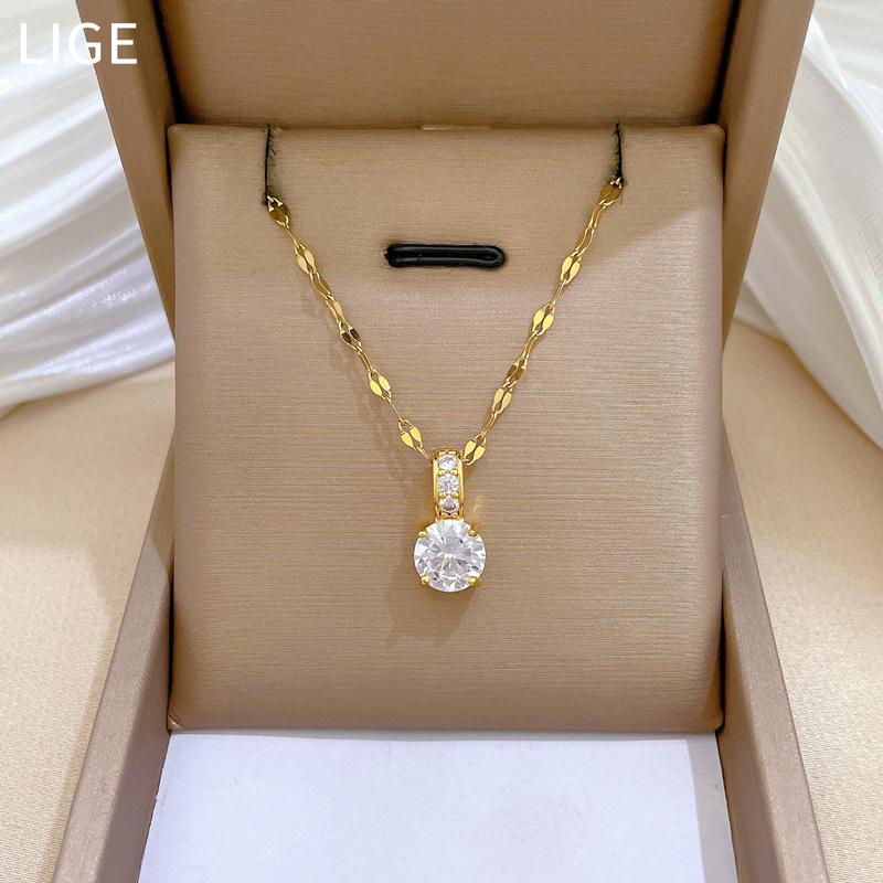 Gold Plated Minimalist Zircon Necklace for Women Titanium Steel Clavicle Chain Light Luxury Jewelry Accessory
