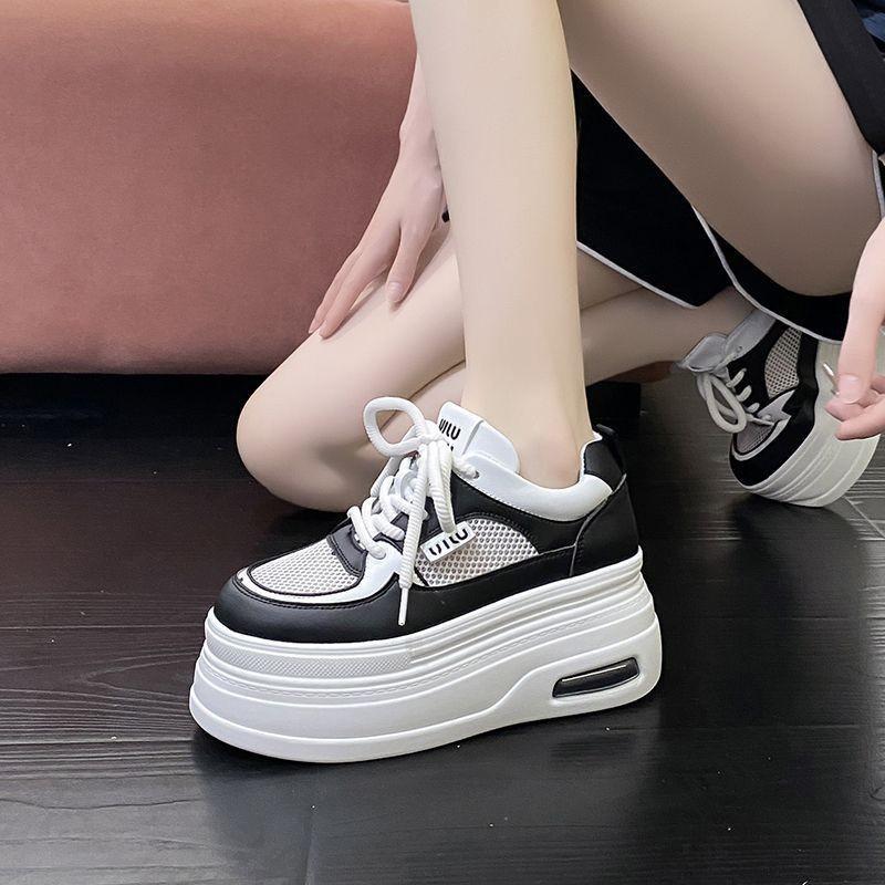 

Маленькие белые туфли на толстой подошве с увеличением роста, новые летние сетчатые дышащие женские туфли, легкие и универсальные повседневные туфли-маффины для папы 40 чёрный