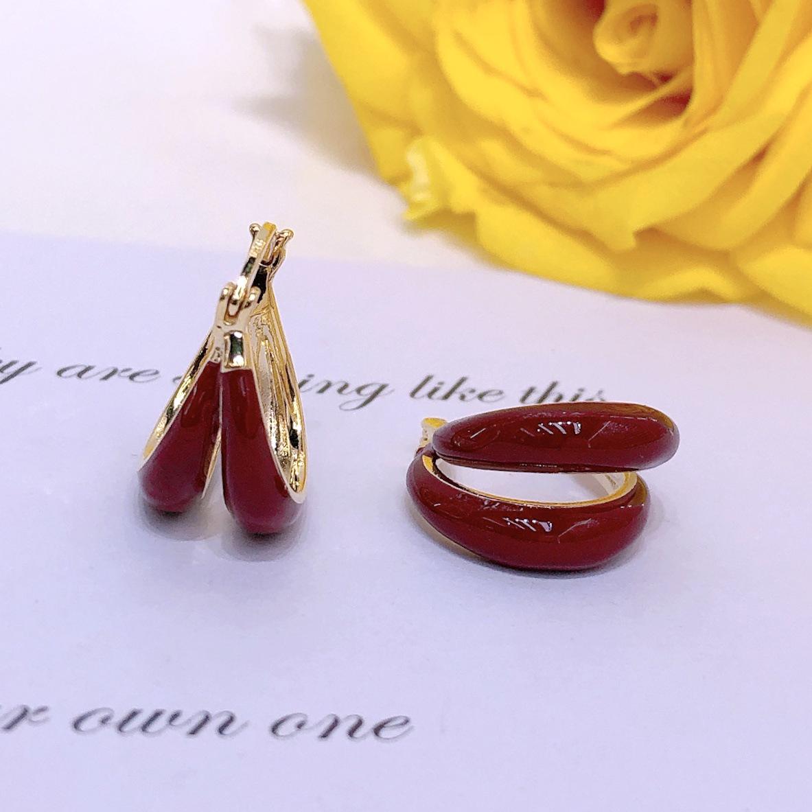 Красные многослойные круглые серьги-гвоздики - Элегантные осенне-зимние женские люксовые