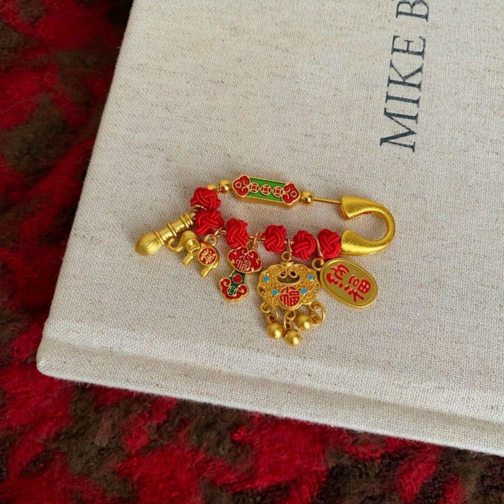 Horse Year Zodiac Brooch Pendant Best Wishes Guardian Brooch Fashion Lucky Pins Pregnant Women