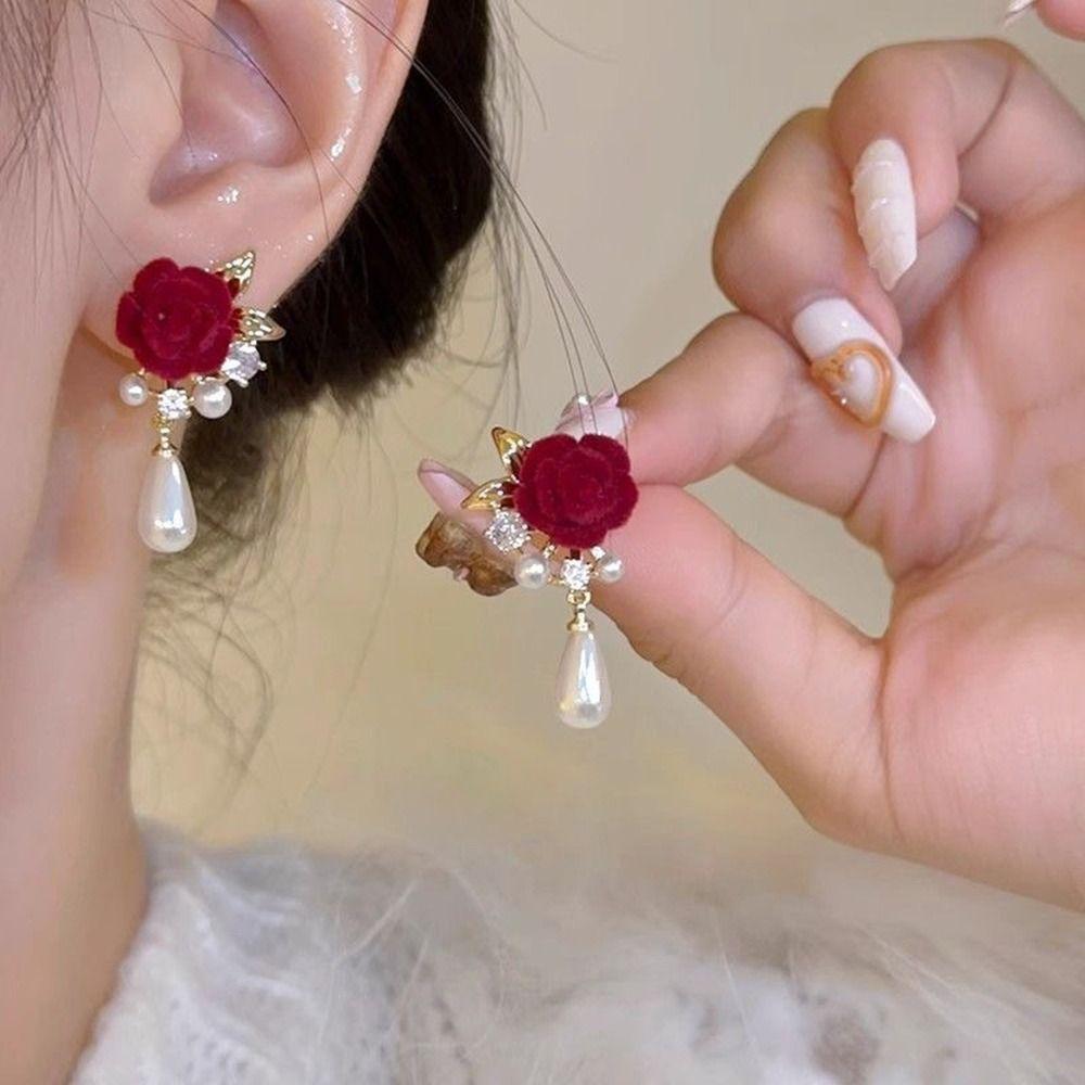 1Pairs Rose Flower Decorative Earrings Red Velvet Rose Pearl Stud Earrings  Wedding Jewelry