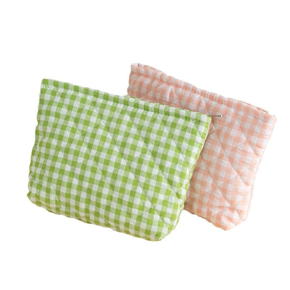 Cosy Corduroy Checkered Cosmetic Bag With Breathable Design For Daily Use Women And Men