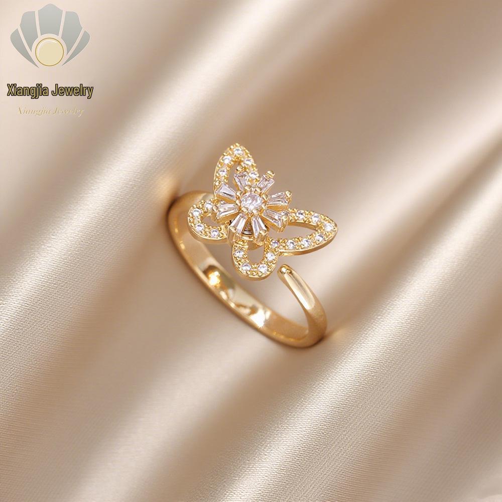 Women's Rotating Butterfly Necklace and Earrings Set: Light Luxury, Fashionable and Versatile.