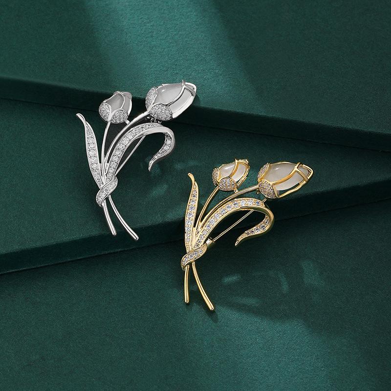 Korean Style Cat's Eye Stone Tulip Brooch: Trendy, Elegant, Versatile Corsage Pin for Women