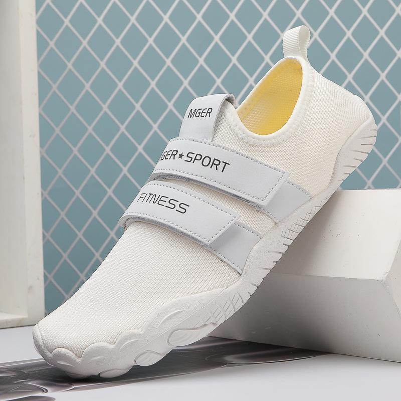 

Дихаючі протиковзкі кросівки для присідань та важкої атлетики для чоловіків та жінок - Ідеальні для йоги, фітнесу та активностей на відкритому повітрі 43