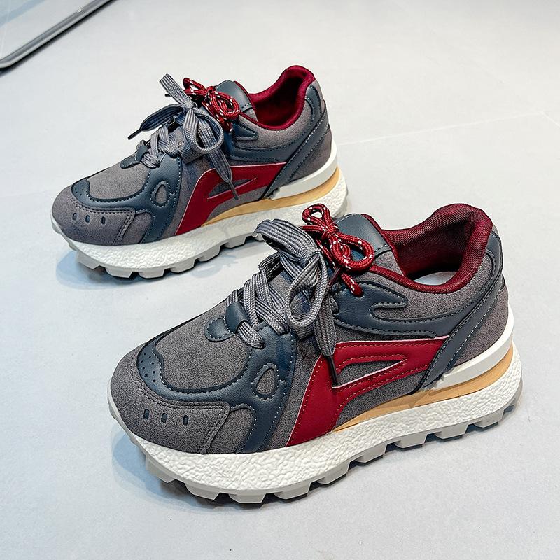 Chaussures pour femmes à rehausse intérieure 2025 nouvel automne à semelle épaisse super tendance chaussures de sport running spectacles petites et légères Forrest Gump chaussures de papa