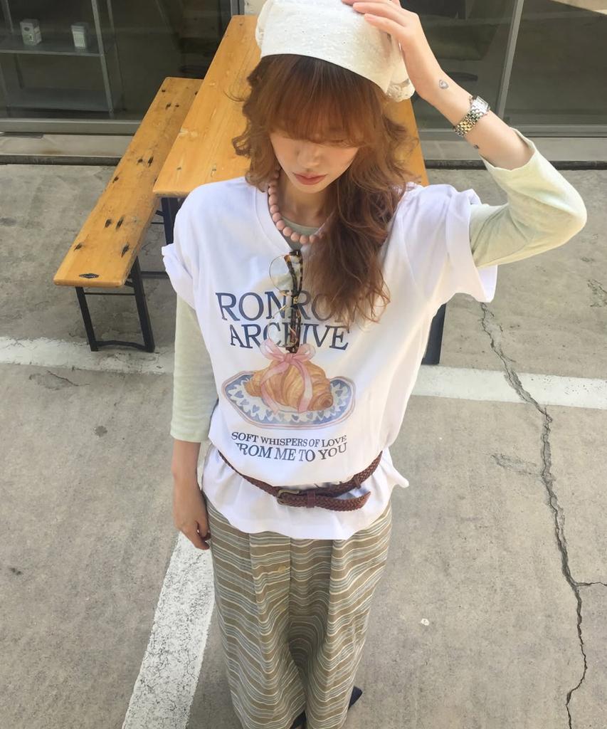 RONRON Ribbon Croissant Basic Fit T Shirt White