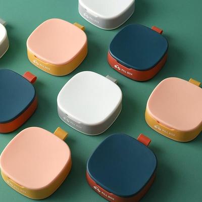 1 PCS Pill Case for Tablets 4 Gird Medicine Pill's Organizer Drug Capsule Plastic Storage Box Divider Weekly Travel Pill Cutter