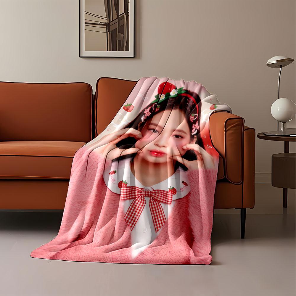 Strawberry Sweet Style Blanket for All Seasons Blanket Lunch Break Throw Gift
