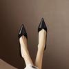 Printemps et été nouvelles chaussures pointues à bouche peu profonde et talon fin, design de niche, chaussures simples confortables pour femmes