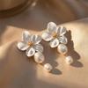 Elegant Baroque Imitation Pearl White Flower Drop Earrings For Women Dainty Dangle Earrings Banquet Party Jewelry Gift