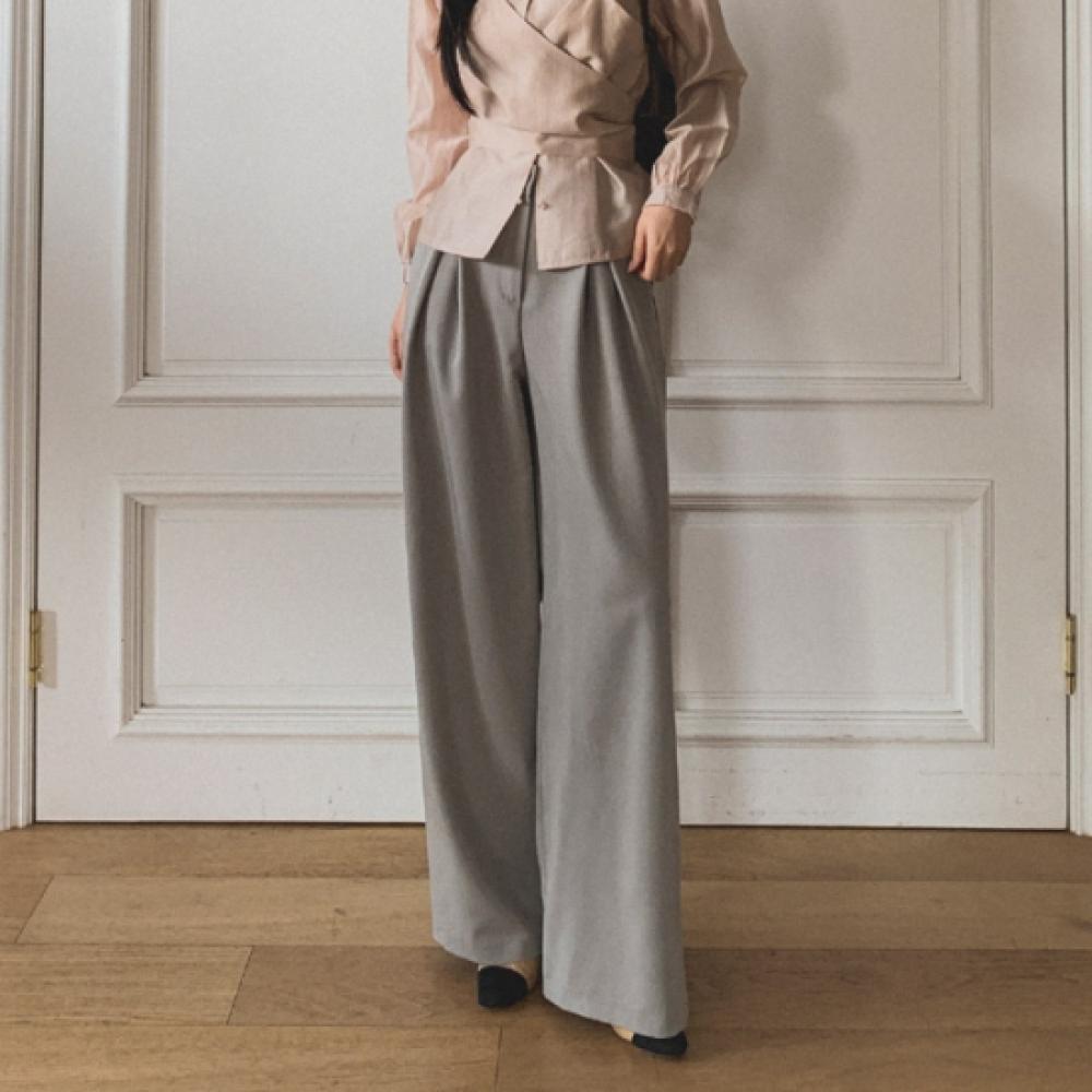 New Arrivals Open Run Pleated Slacks High Waist Nomcore Flare Pants