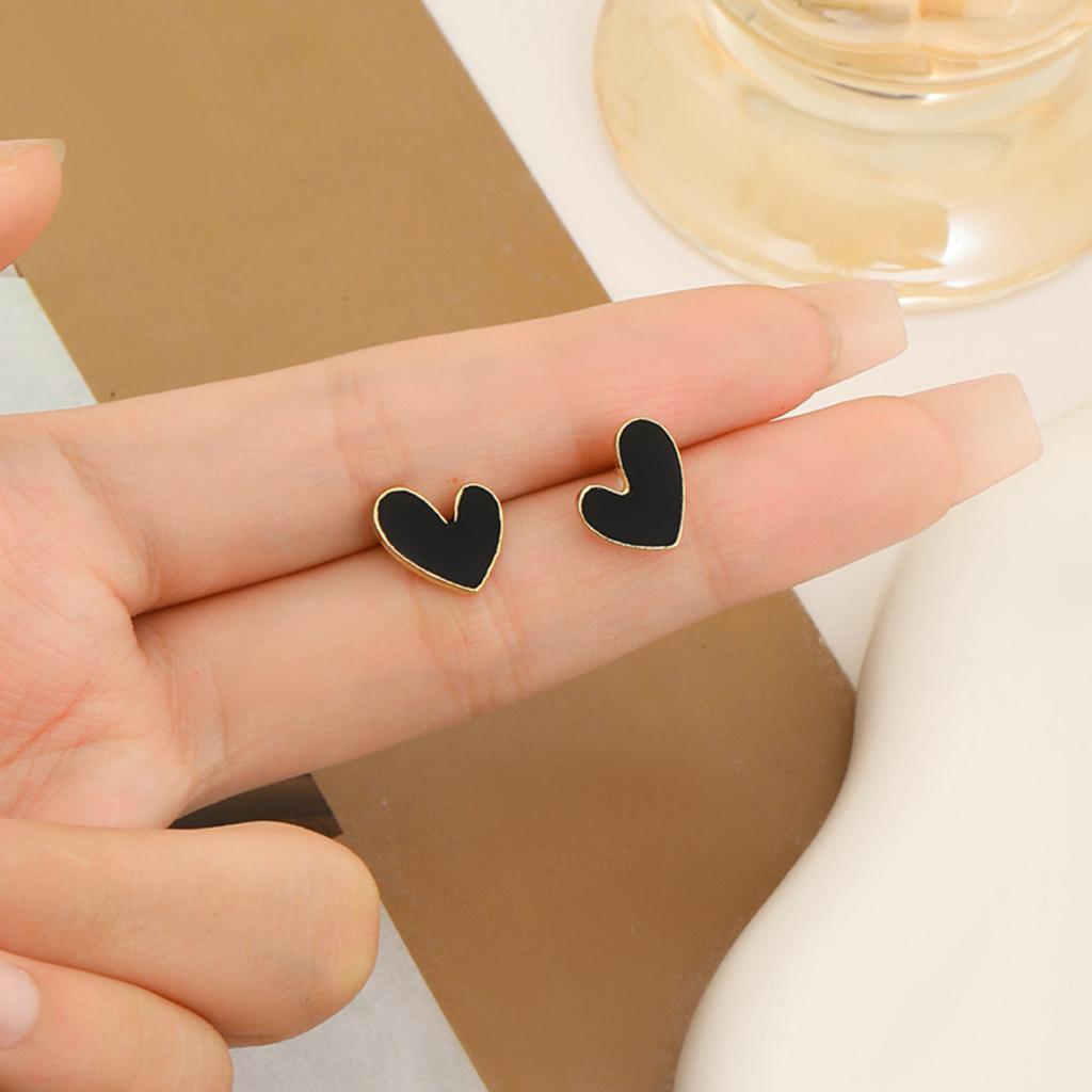 Minimalist Heart Shaped Hoop Earrings Simple Stud Design Lightweight Small Size Fashion Jewelry Accessories for Everyday Wear