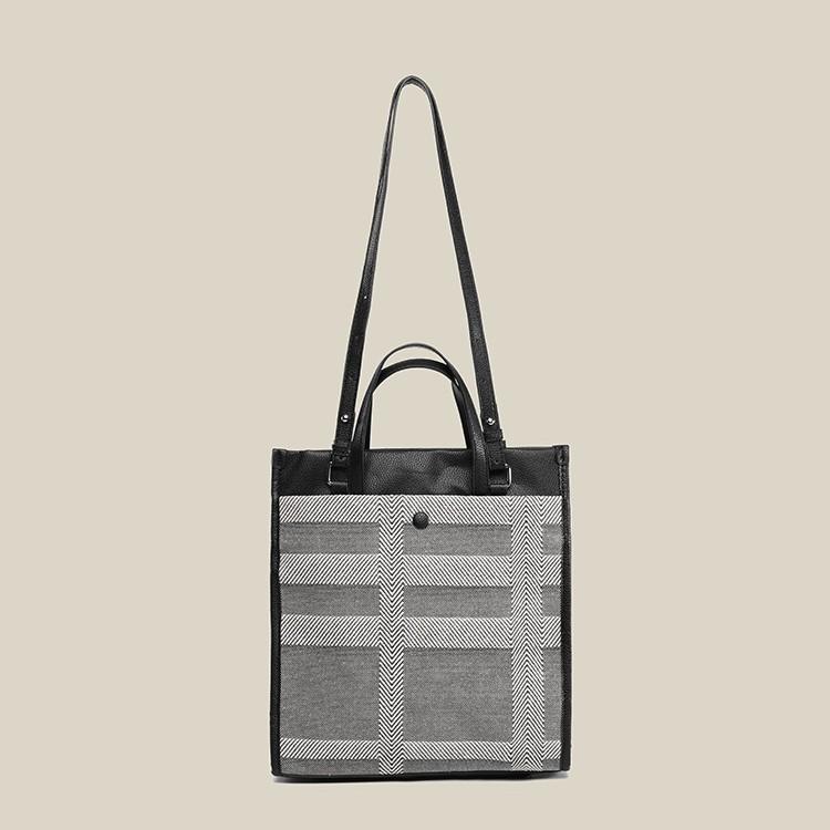 2025 New High-End Large-Capacity Tote Bag, Versatile Commuting Shoulder Bag, Color-Block Striped Canvas Tote Bag чёрный