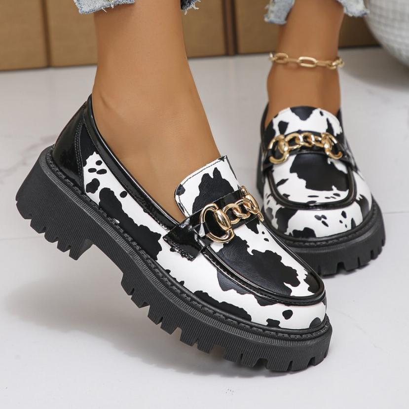 Fashion Women Loafers Spring New Slip-On Work Shoes Round Toe Flat Heel Comfortable Casual Retro Lazy British Style Small Leather Shoes