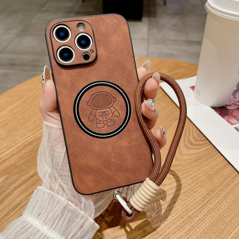 

Кожаный чехол Astronaut для iPhone 16 15 14 Plus 13 12 Pro Max 11 для беспроводной зарядки Magsafe с защитным шнурком от ударов и падений iPhone 11 темно-коричневого