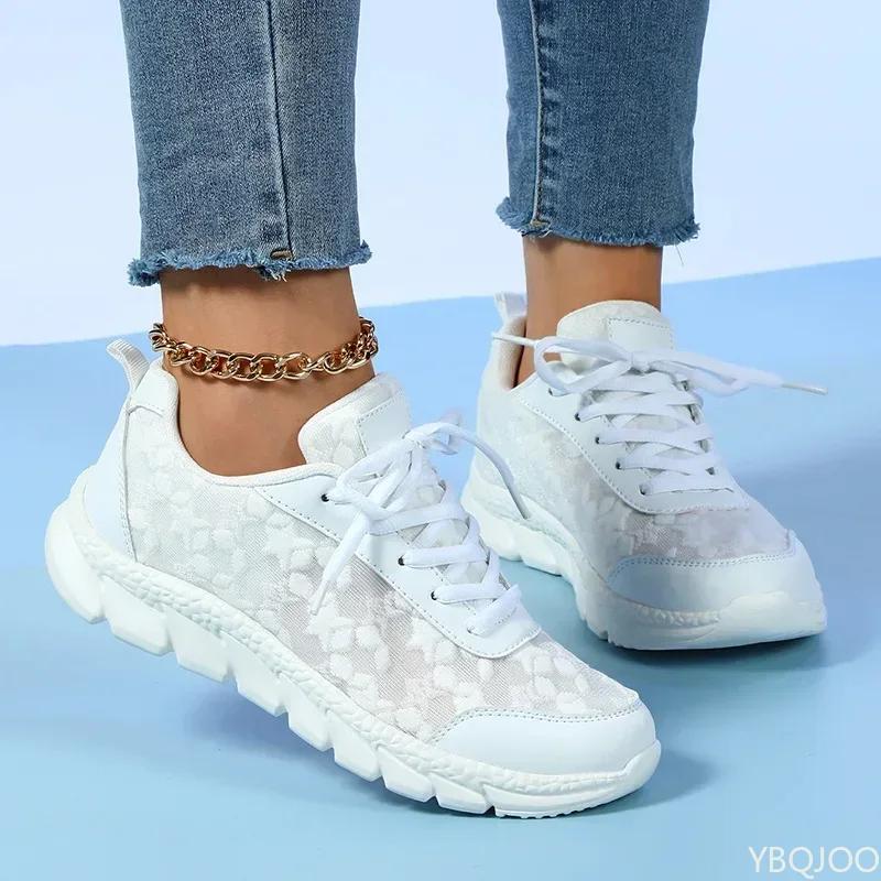 Fashion Women Casual Sneakers 2025 Fashion Comfortable Sports Shoes Women Lace-up Mesh Breathable Women Outdoor Soft Soles Running Shoes