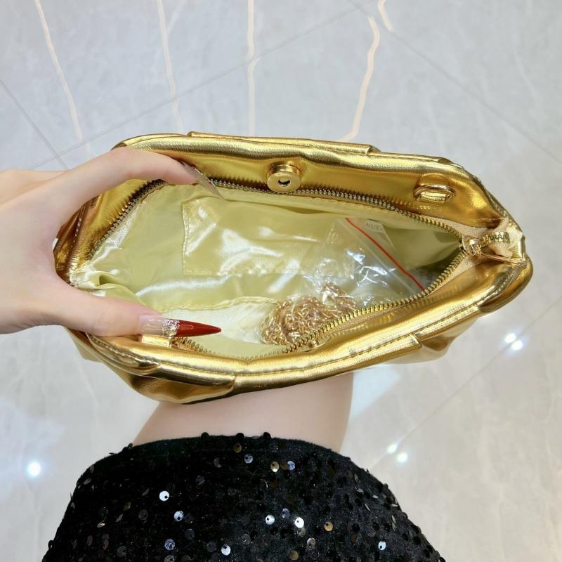 Simple Cloud-shaped Handbag, Small and Unique Clutch Bag, Single-shoulder Chain Crossbody Bag, Hand-held Bag, Underarm Bag