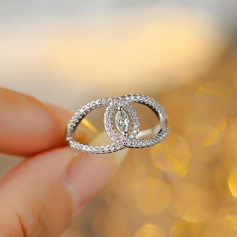 

Sterling Silver S925 Wide Band Cross Ring for Women – Fashionable High-End Diamond Jewelry Size 8