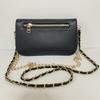 Elegante Bolso Pequeño de Hombro de PU con Alas de Metal y Cierre Magnético para Estilo Callejero