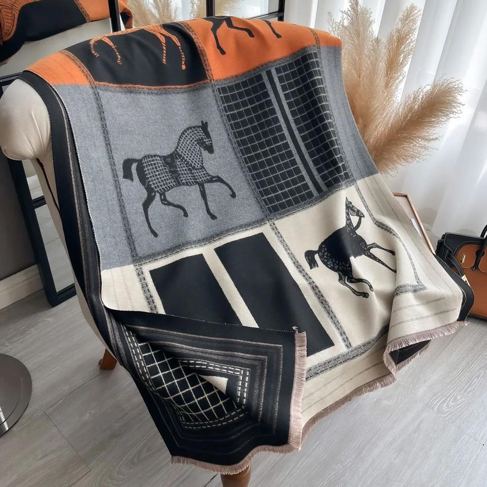 

Color Block Horse Collision Fashionable And Atmospheric Ladies Imitation Cashmere Warm Scarf Shawl Neck One Size чёрный