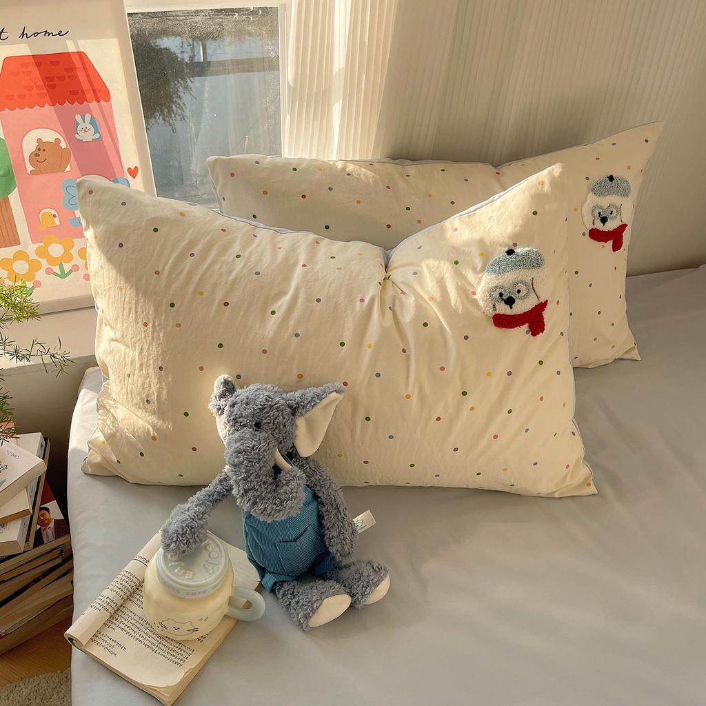 Cotton A-Class Embroidered Towel Set: 4-Piece Bedding for Dorms, Safe for Mother & Baby.