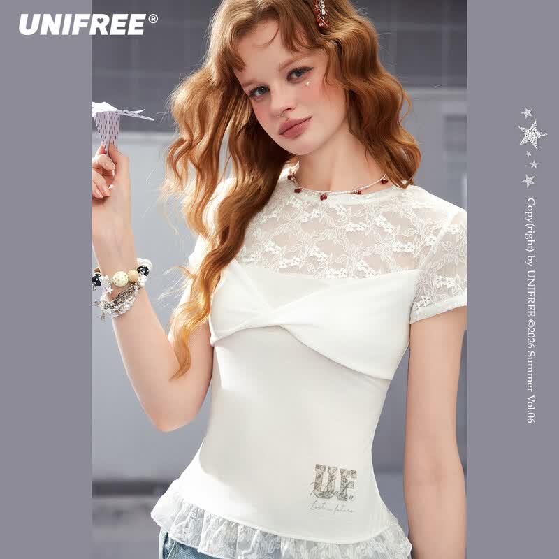 

UNIFREE Lace Patchwork Faux Two-Piece T-Shirt S