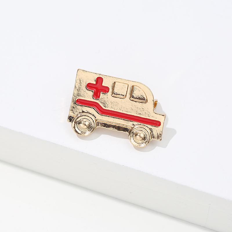 New Medical Medicine Brooch Pin Stethoscope Electrocardiogram Heart Shaped Enamel Metal Pin Nurse Doctor Backpack Lapel