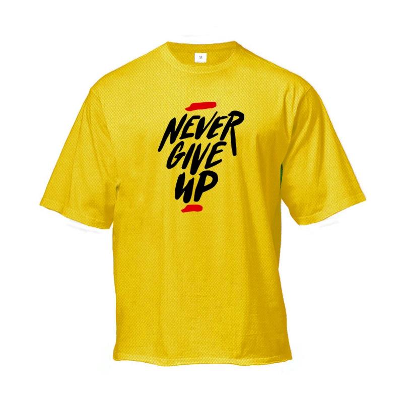 Muscleguys Mens Loose Running T-shirt Never Give Up Printed Summer Quick Dry Gym Fitness Clothing Bodybuilding Sports Short-sleeved Shirt M бежевый