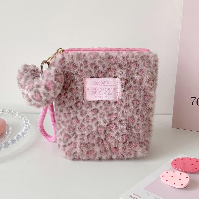 Winter Retro Hand-carrying Plush Leopard Pattern Cosmetic Bag Girl Portable Skin Care Product Storage Bag Student Small Toiletry Bag