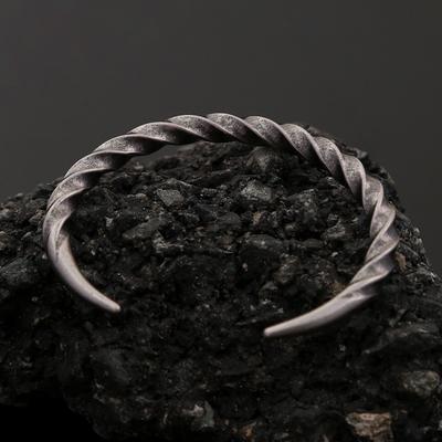 Braccialetti a torsione in acciaio inossidabile 316L vintage Punk Hip Hop Braccialetto semplice per uomo donna Gioielli per feste Regali Dropshipping