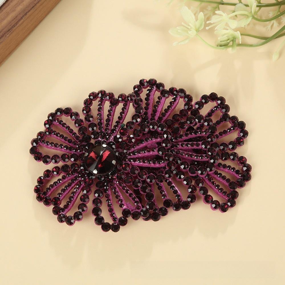 1Pairs 3D Rhinestone Flower Patches DIY Craft Embellishment Flower Brooch Fabrics Sparkling Jewelry Accessories