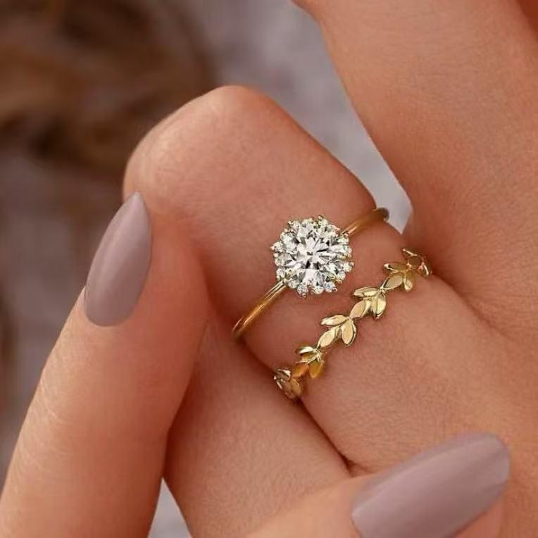 18K Gold Plated Rhinestone Snowflake Ring: European American Simulated Diamond Couple Rings