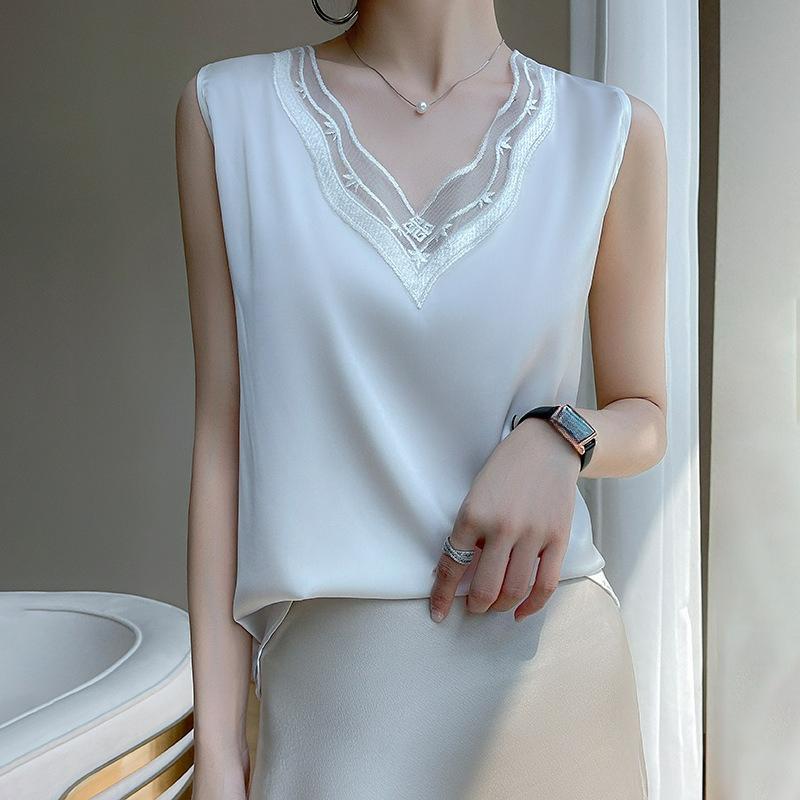 Camisole Small Shirt, Sleeveless Bottoming Lace V-neck