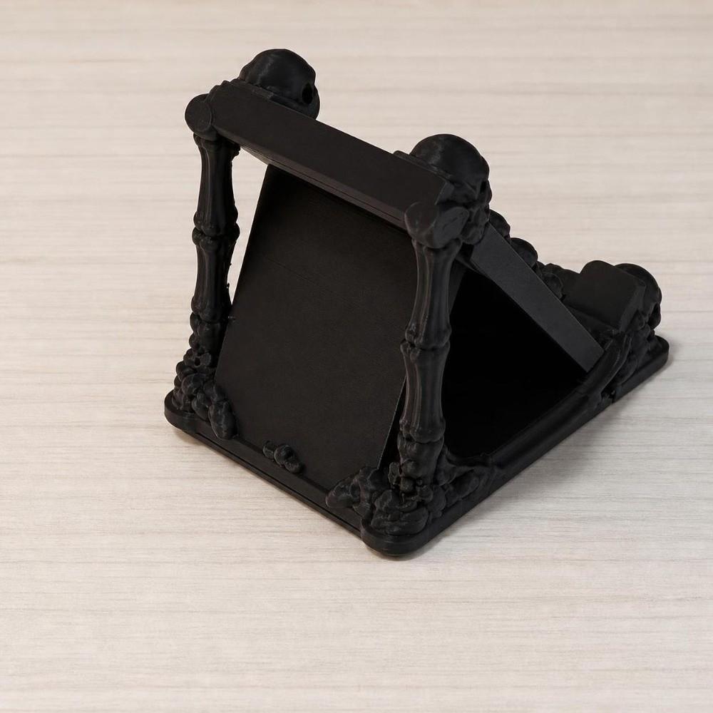 Multi-Purpose Gothic Phone Stand Creative Desktop Ornament Skull Phone Holder Ornament Display