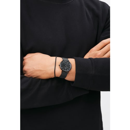 Daniel Wellington DW Men's Classic Multi-Eye 40 Ashfield B Onyx Watch, a Sophisticated Luxury Timepiece with a Mesh Dial. A Popular Gift Idea.