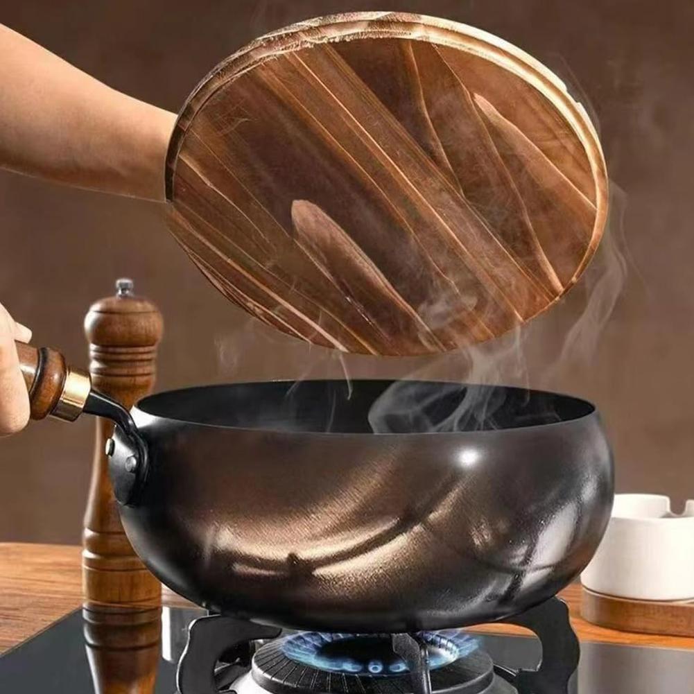 24CM Chinese Wok Wooden Handle Non-Stick Pan with Lid Iron Wok for Home Camping Restaurant Hotel Kitchen
